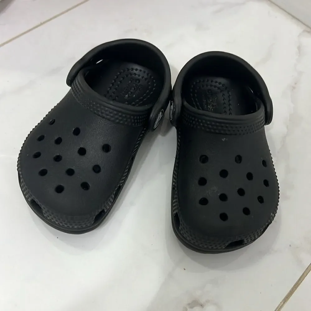 Baby Crocs - Toddler Shoes - Black - Size 6 - Excellent Condition
